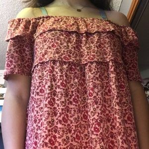 Beautiful floral off the shoulder ruffle shirt ✨